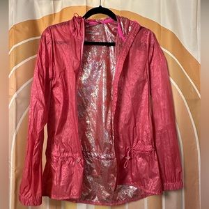 Helly Hansen pink wind breaker / can be used for a light rain too. Super light